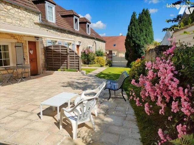 Maison 7 pièces 225 m²