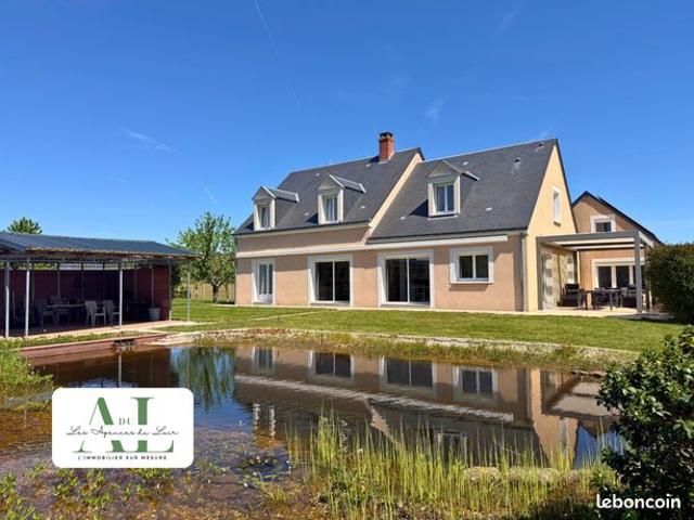 Maison 7 pièces 225 m²