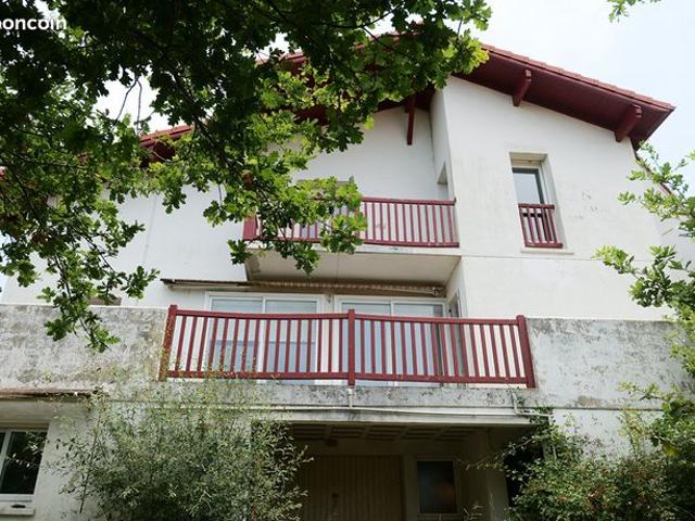 Maison 7 pièces 225 m²