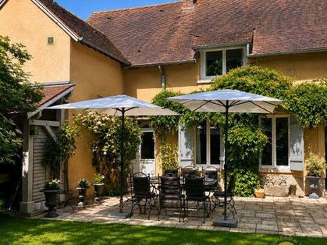 Maison 7 pièces 225 m²