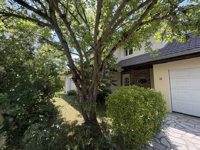Maison 7 pièces 225 m²
