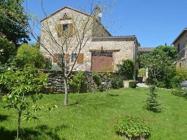 Maison 7 pièces 225 m²