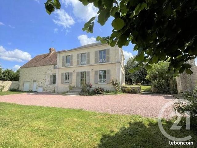 Maison 7 pièces 225 m²