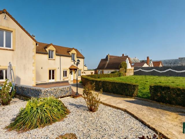 Maison 7 pièces 225 m²