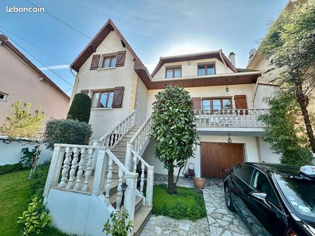 Maison 7 pièces 225 m²