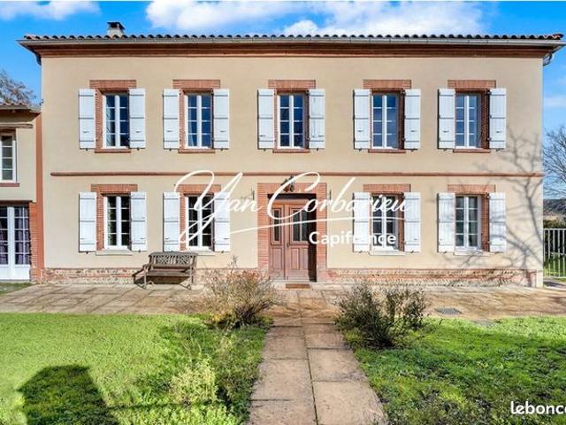 Maison 7 pièces 225 m²