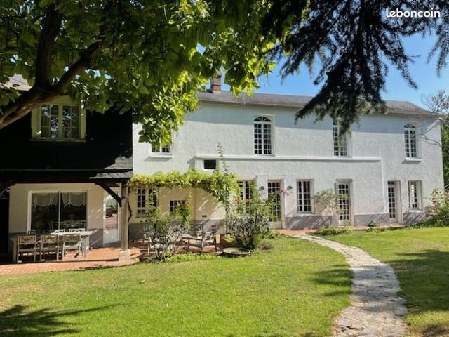 Maison 7 pièces 225 m²