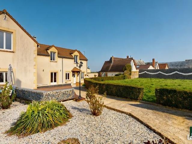 Maison 7 pièces 225 m²