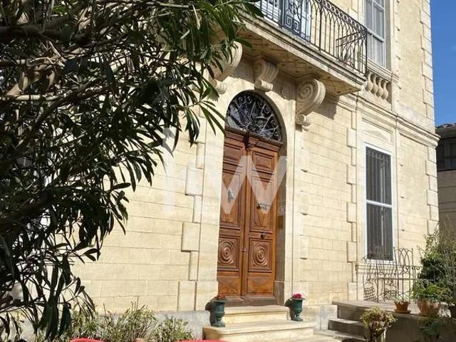 Maison 7 pièces 226 m²