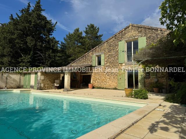 Maison 7 pièces 223 m²