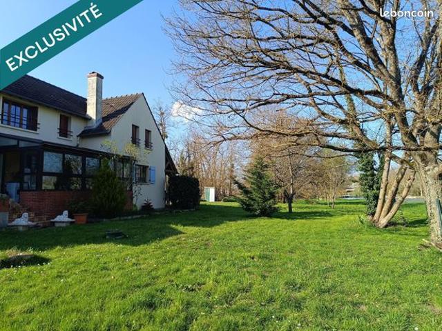 Maison 7 pièces 226 m²