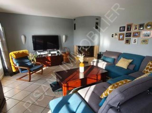 Maison 7 pièces 226 m²