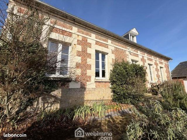 Maison 7 pièces 226 m²