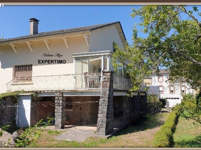 Maison 7 pièces 226 m²