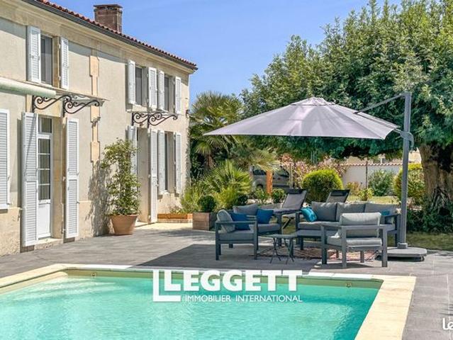 Maison 7 pièces 226 m²