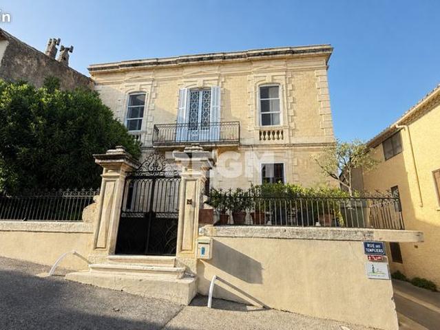 Maison 7 pièces 227 m²