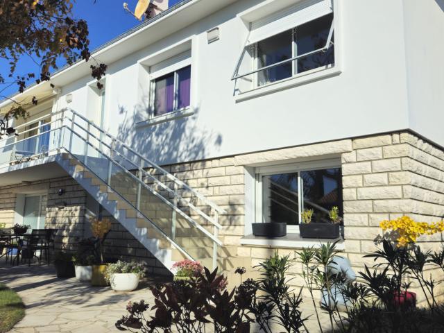 Maison 7 pièces 227 m²