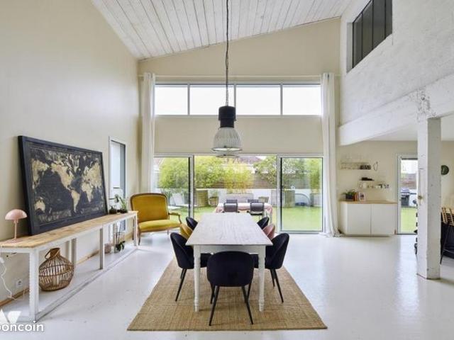Maison 7 pièces 227 m²