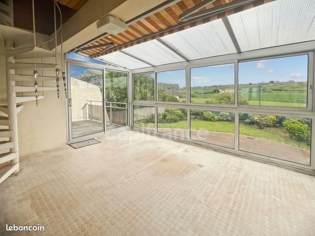 Maison 7 pièces 227 m²