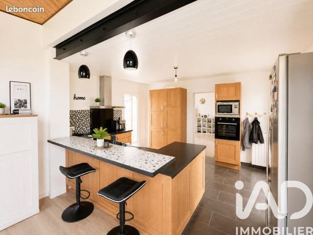 Maison 7 pièces 227 m²