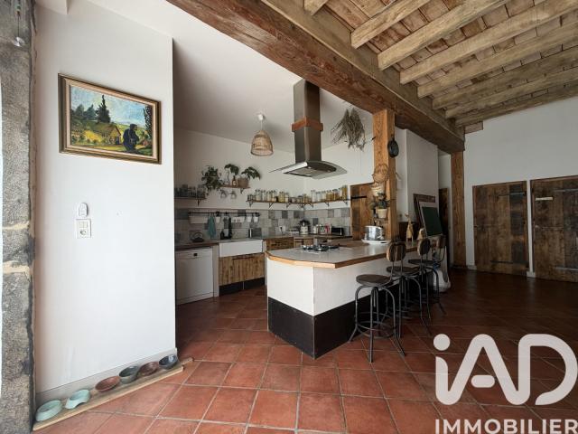 Maison 7 pièces 228 m²