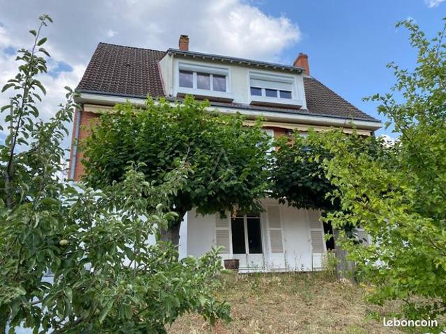 Maison 7 pièces 228 m²