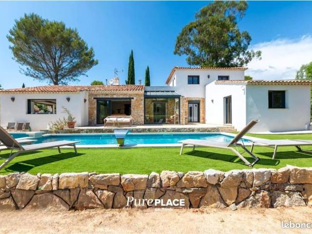 Maison 7 pièces 228 m²