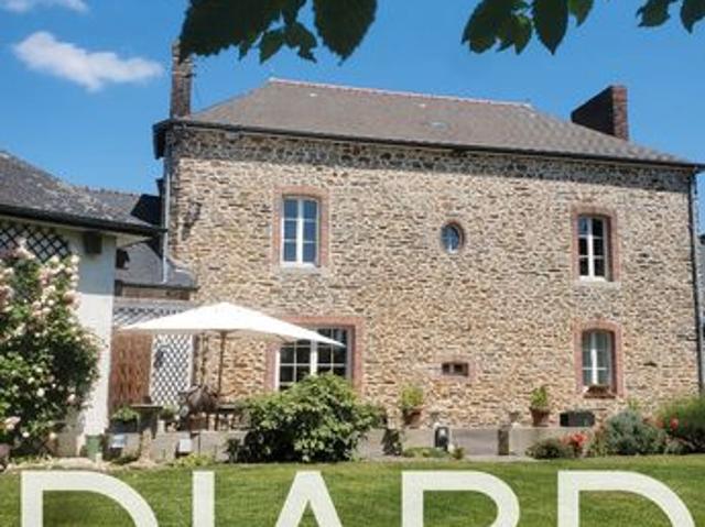 Maison 7 pièces 228 m²