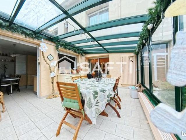 Maison 7 pièces 228 m²