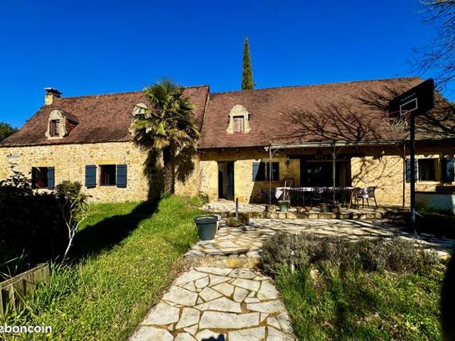 Maison 7 pièces 228 m²