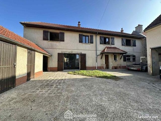 Maison 7 pièces 228 m²