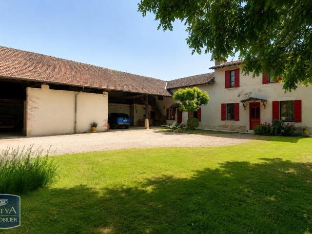 Maison 7 pièces 228 m²