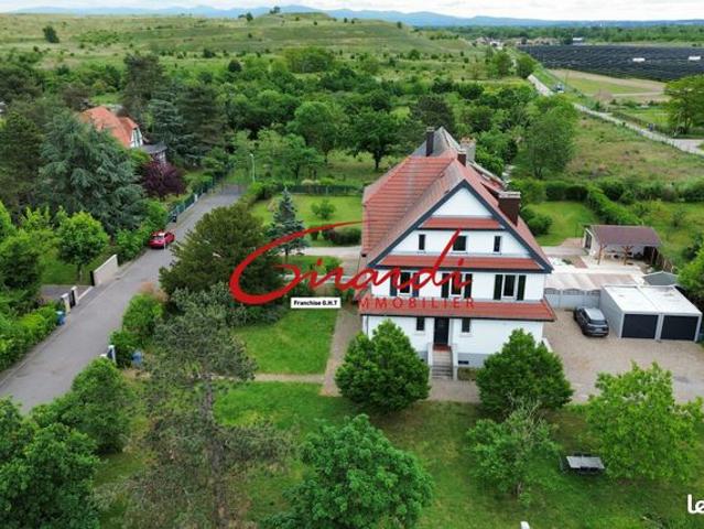 Maison 7 pièces 228 m²