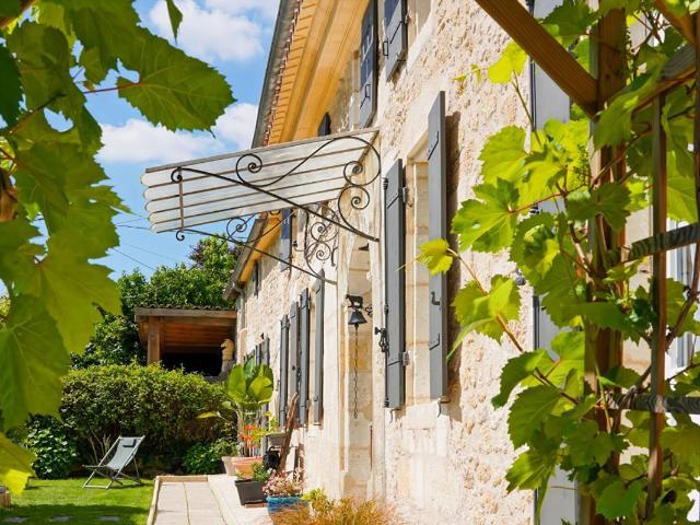 Maison 7 pièces 229 m²