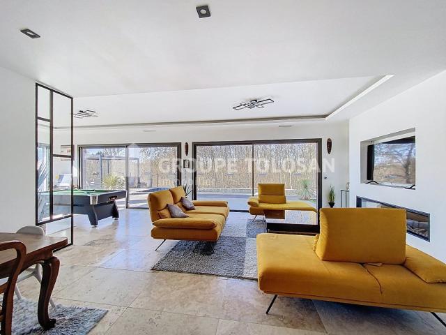 Maison 7 pièces 229 m²