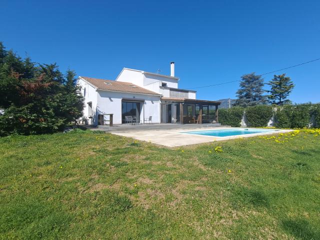Maison 7 pièces 229 m²