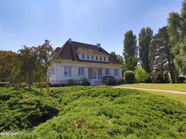Maison 7 pièces 220 m²