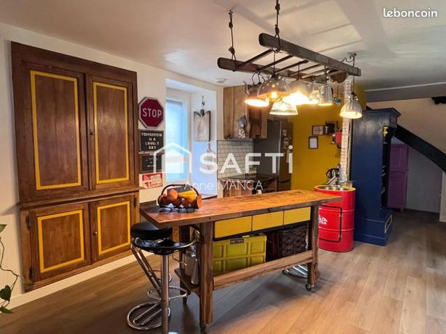 Maison 7 pièces 220 m²