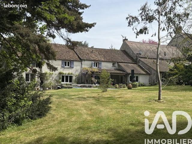 Maison 7 pièces 220 m²