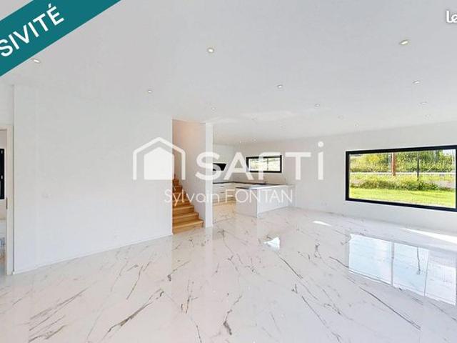 Maison 7 pièces 220 m²