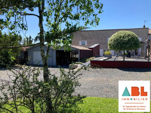 Maison 7 pièces 220 m²