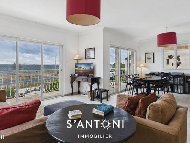 Maison 7 pièces 220 m²
