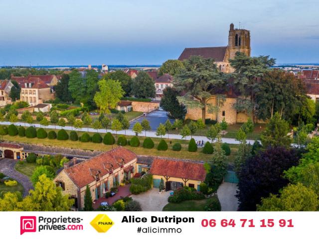 Maison 7 pièces 220 m²