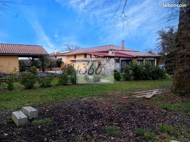Maison 7 pièces 220 m²