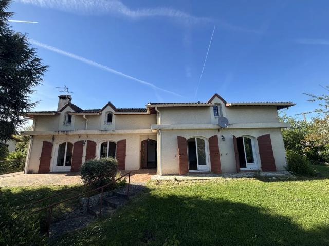 Maison 7 pièces 220 m²