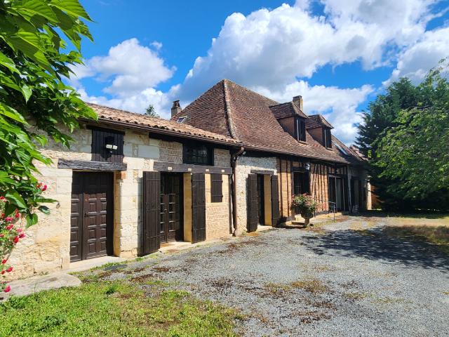 Maison 7 pièces 220 m²