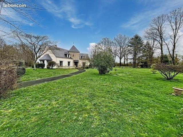 Maison 7 pièces 220 m²