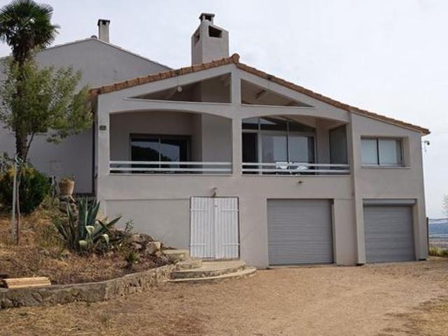 Maison 7 pièces 220 m²