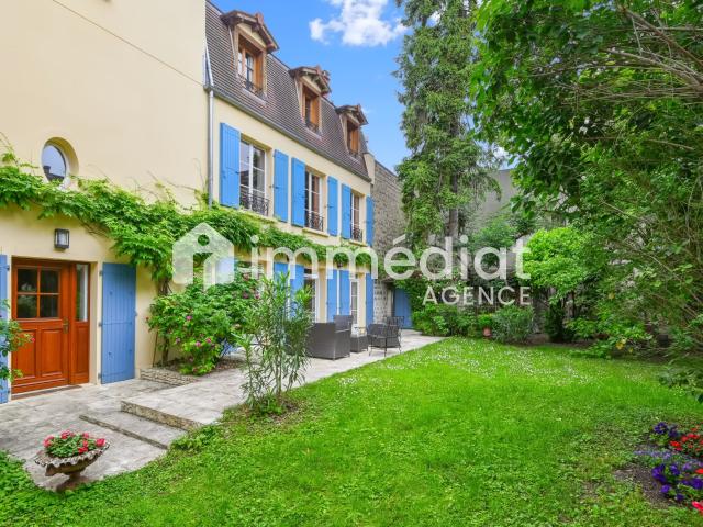 Maison 7 pièces 220 m²