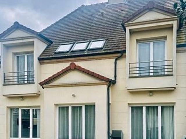 Maison 7 pièces 220 m²